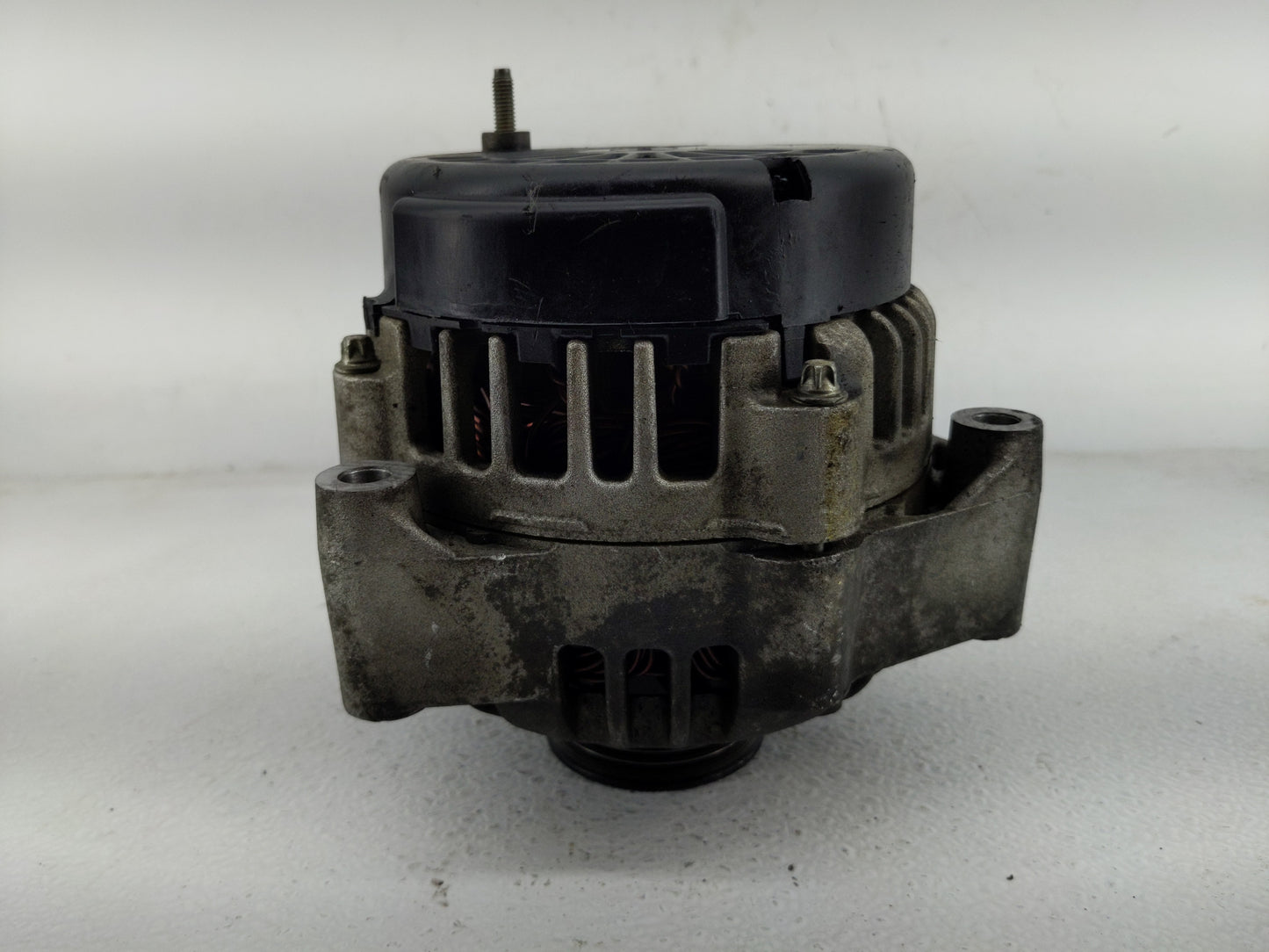 2002-2005 Chevrolet Silverado 1500 Alternator Replacement Generator Charging Assembly Engine OEM P/N:45755616 Fits OEM Used 