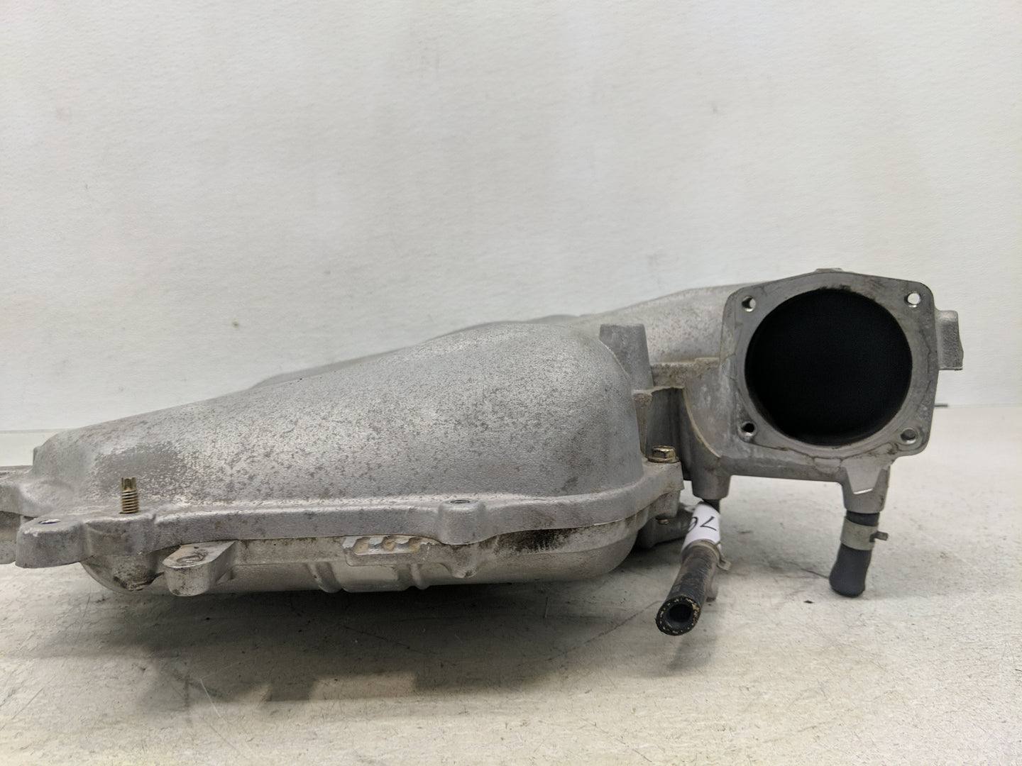 1999-2007 Chevrolet Silverado 1500 Air Intake Manifold Fits Fits 1996 1997 1998 1999 2000 2001 2002 2003 2004 2005 2006 2007