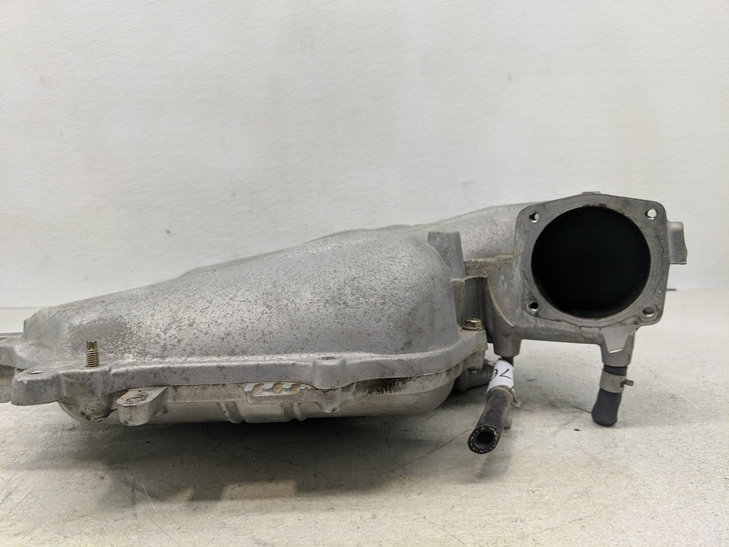 1999-2007 Chevrolet Silverado 1500 Air Intake Manifold Fits Fits 1996 1997 1998 1999 2000 2001 2002 2003 2004 2005 2006 2007