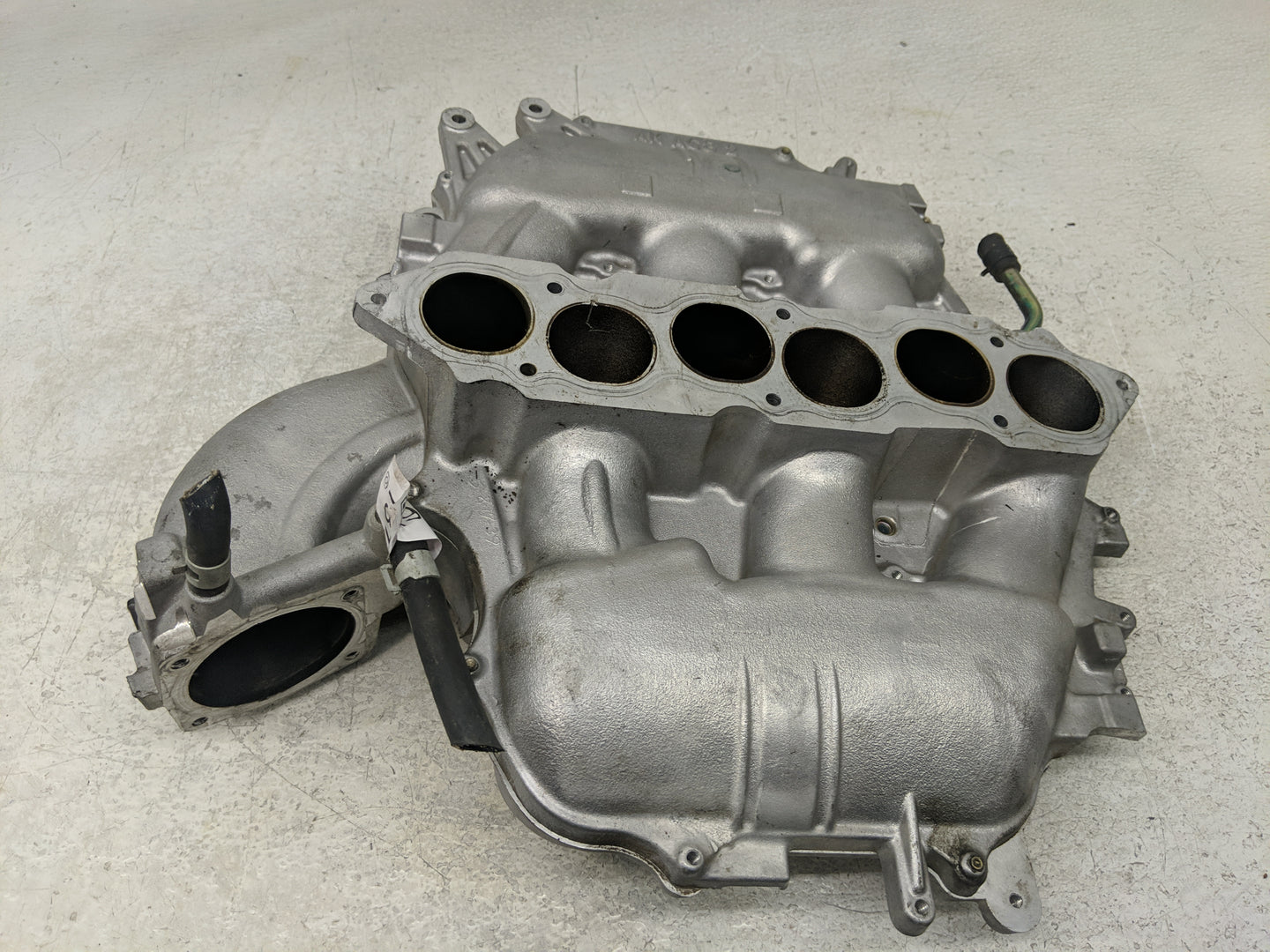 1999-2007 Chevrolet Silverado 1500 Air Intake Manifold Fits Fits 1996 1997 1998 1999 2000 2001 2002 2003 2004 2005 2006 2007