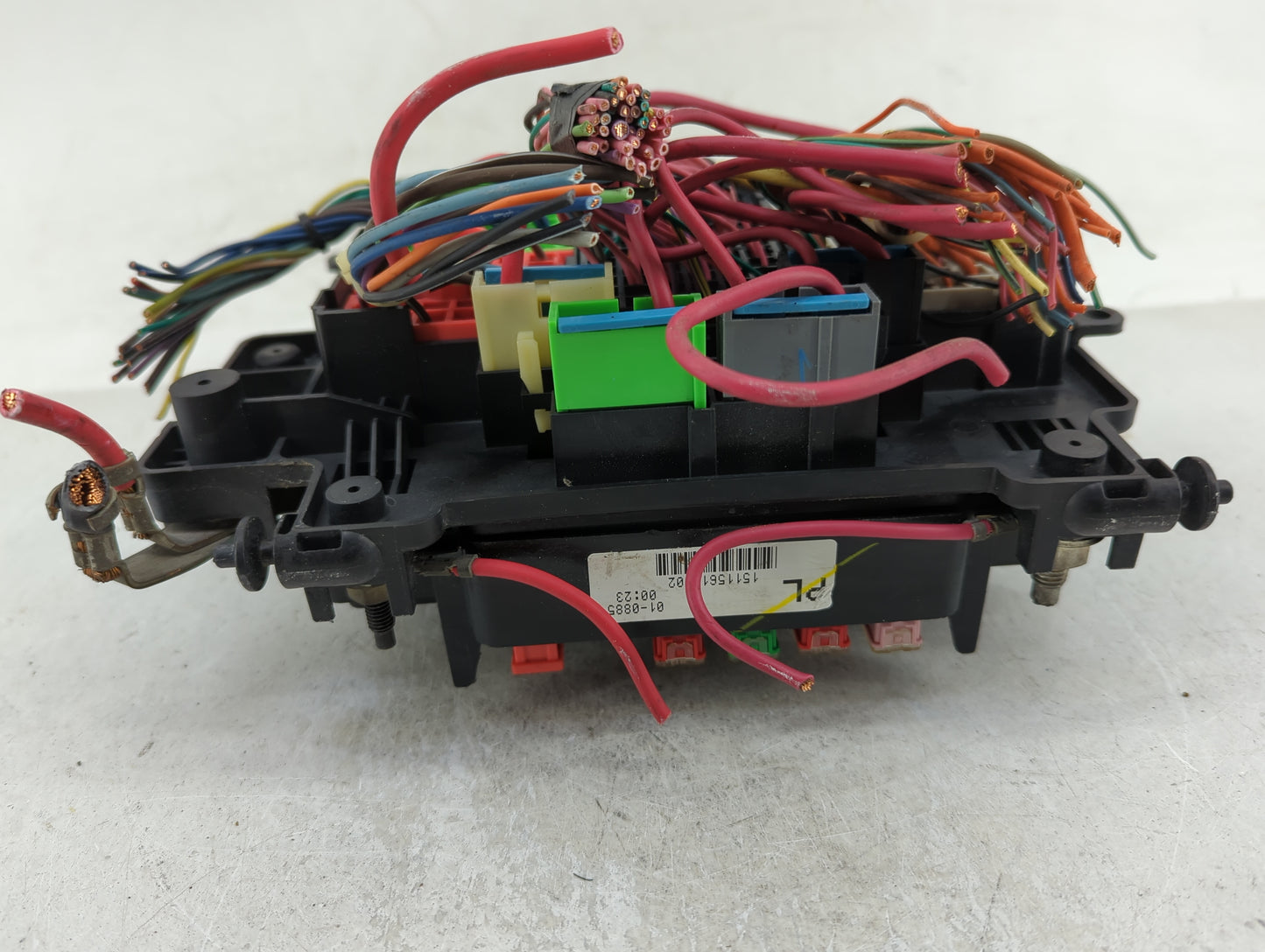 2003-2005 Chevrolet Silverado 1500 Fusebox Fuse Box Panel Relay Module P/N:15115615-02 Fits Fits 2003 2004 2005 2006 OEM Use