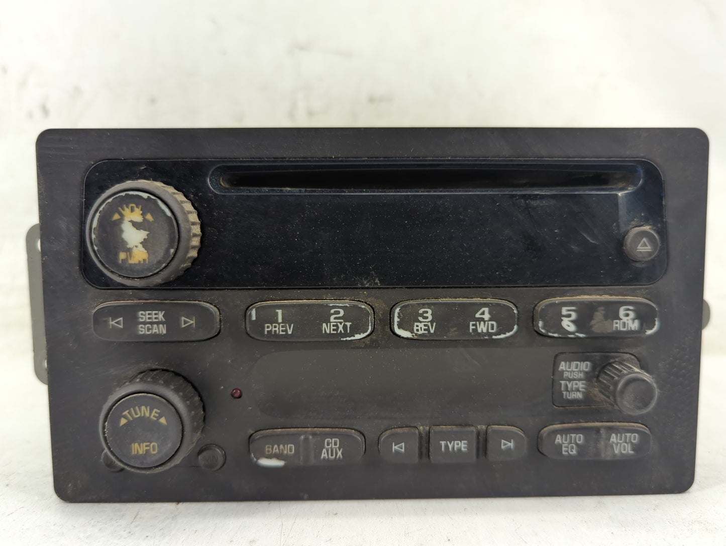 2003-2005 Chevrolet Silverado 1500 Radio AM FM Cd Player Receiver Replacement Fits Fits 2003 2004 2005 2006 OEM Used Auto Pa