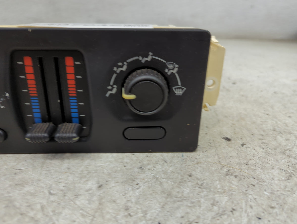 2005-2007 Chevrolet Silverado 1500 Climate Control Module Temperature AC/Heater Replacement P/N:10370033 Fits Fits 2005 2006