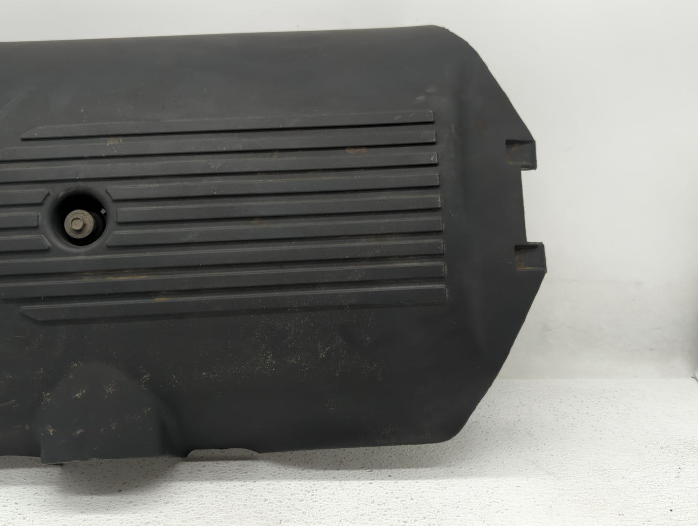2005 Chevrolet Silverado 1500 Engine Cover - Oemusedautoparts1.com