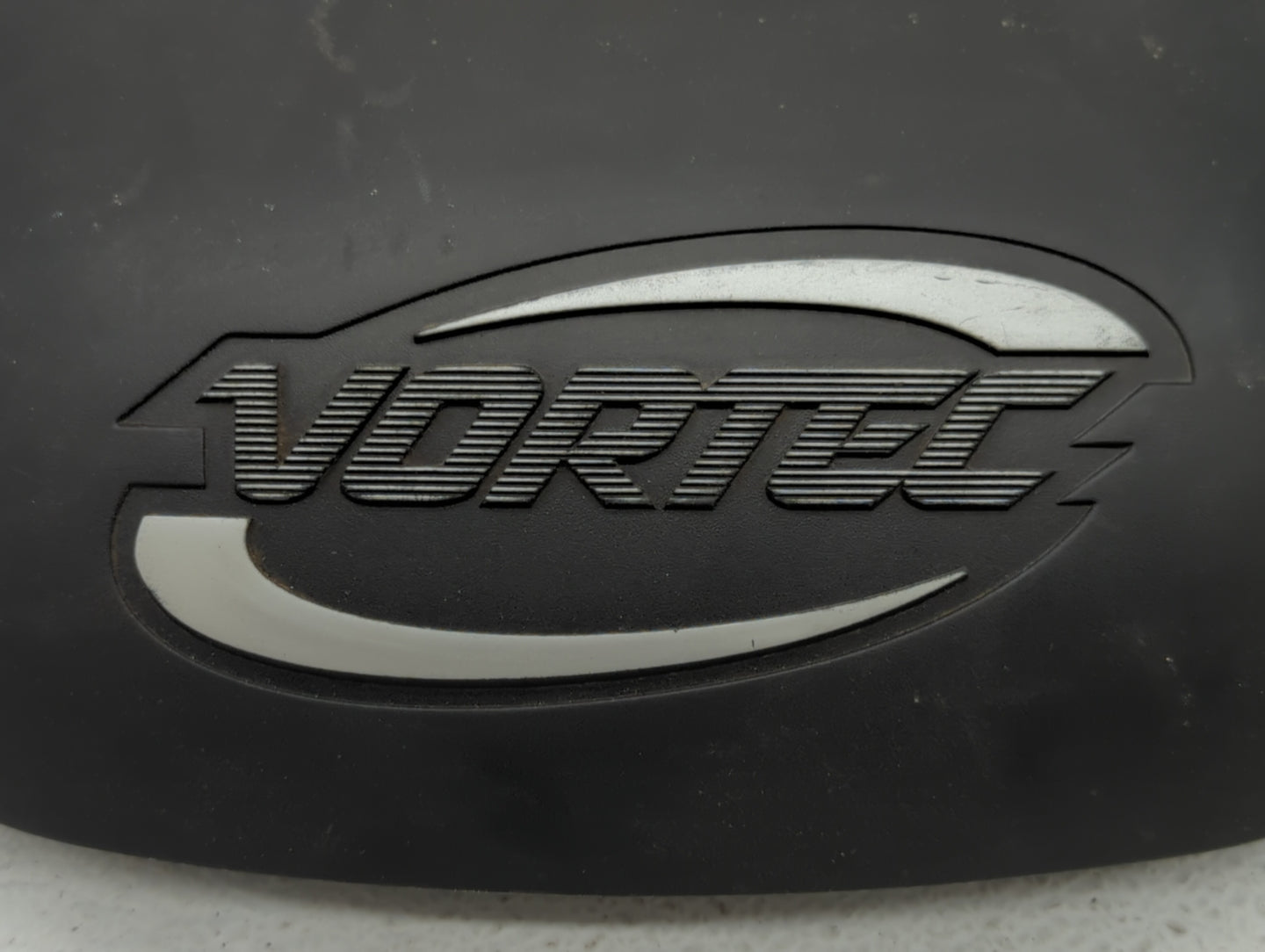 2005 Chevrolet Silverado 1500 Engine Cover - Oemusedautoparts1.com