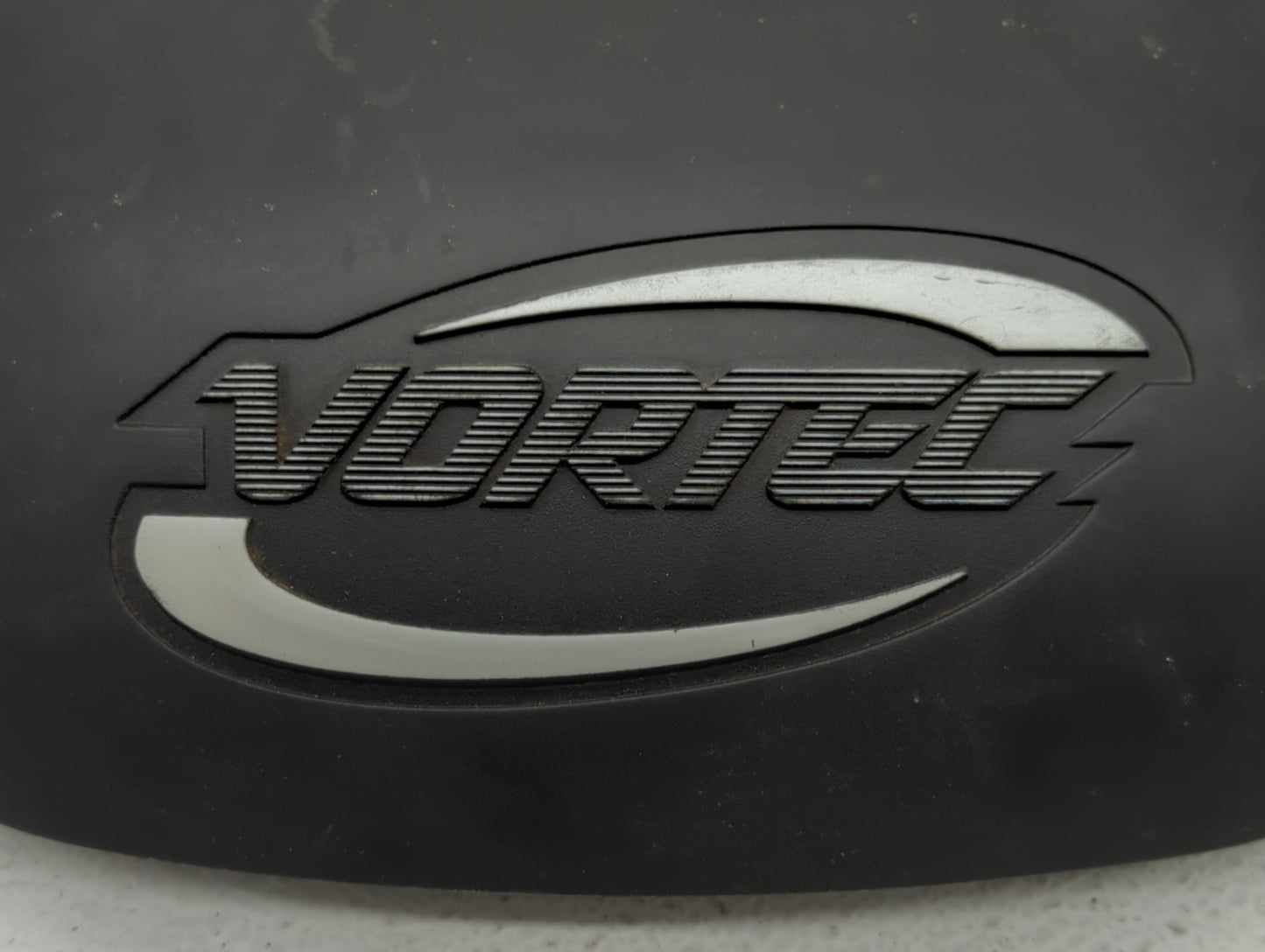 2005 Chevrolet Silverado 1500 Engine Cover - Oemusedautoparts1.com