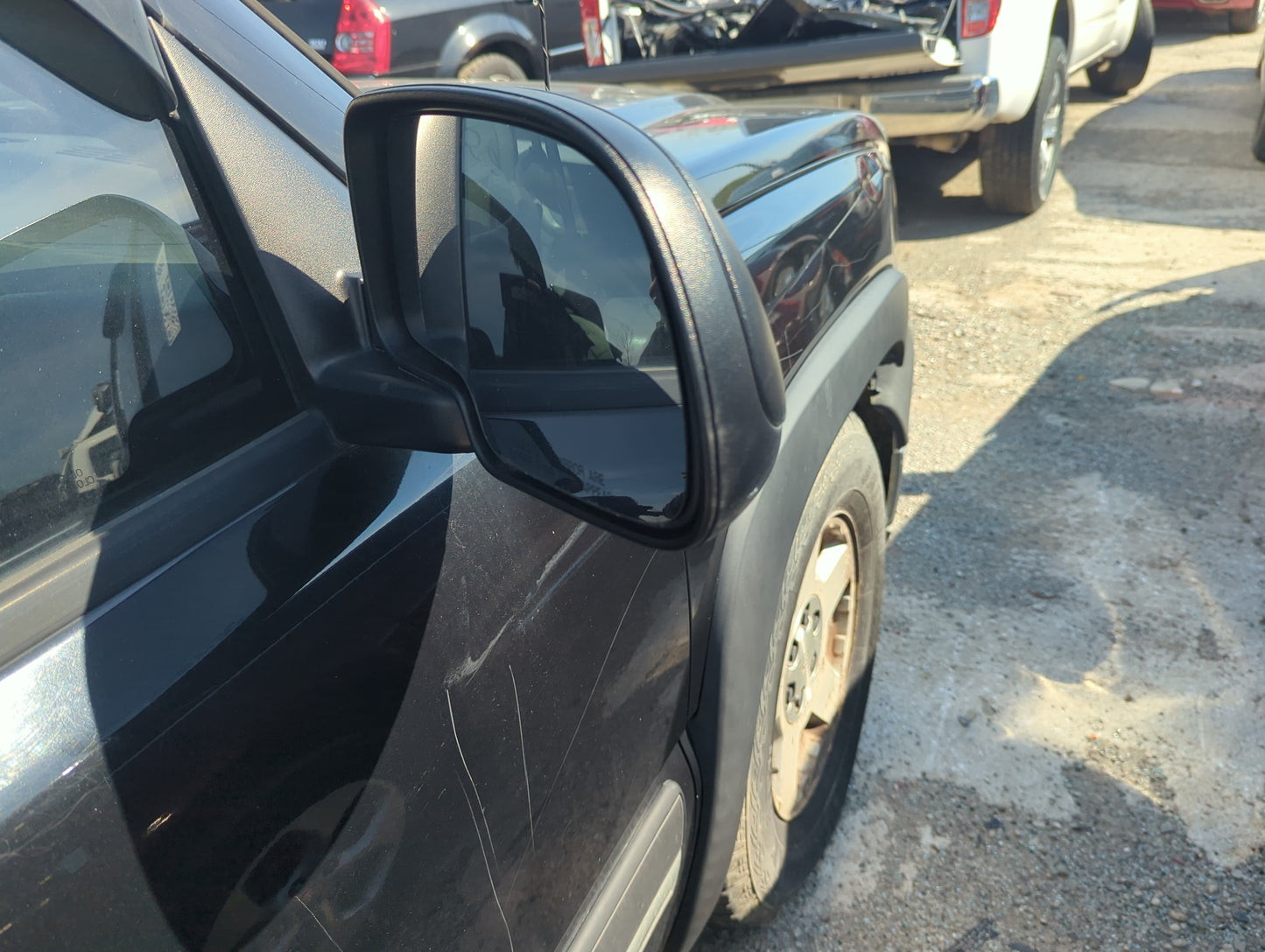 2003-2007 Chevrolet Silverado 1500 Passenger Side View Mirror - Right Door Mirror OEM Used - Oemusedautoparts1.com