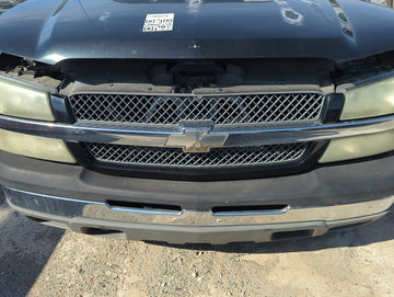 2003-2005 Chevrolet Silverado 1500 Front Grille Bumper Not Included - Oemusedautoparts1.com