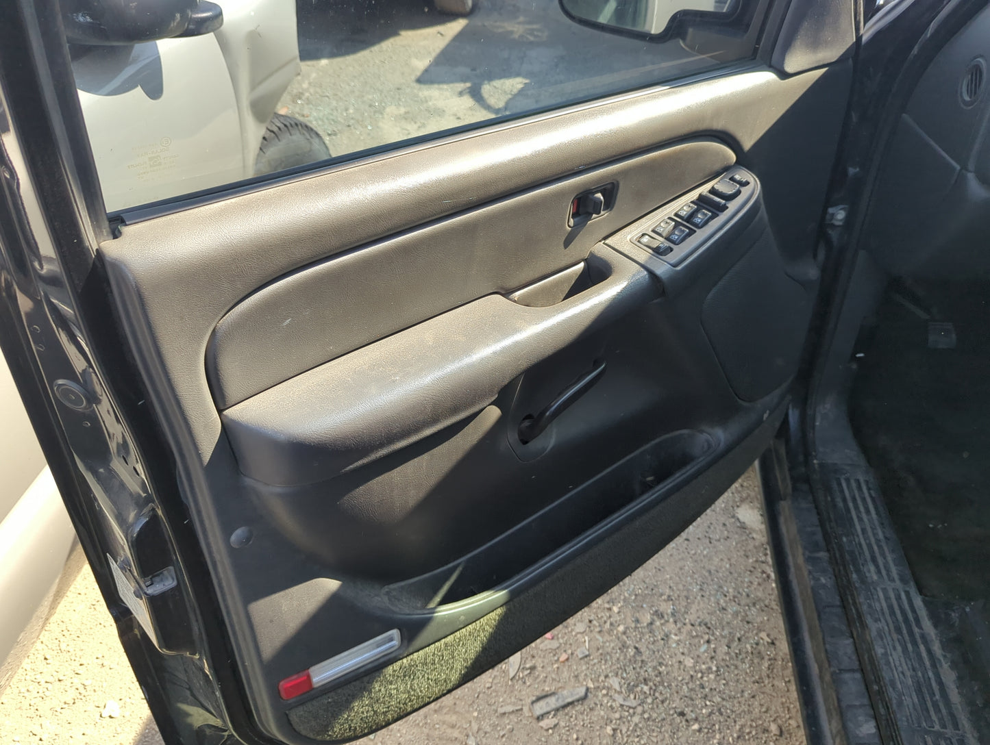 2005 Chevrolet Silverado 1500 Front Left Driver Interior Door Panel Trim - Oemusedautoparts1.com