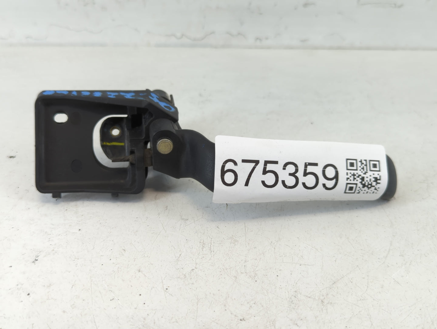 2003 Silverado 1500 Driver Front Left Door Handle Exterior Assembly - Oemusedautoparts1.com