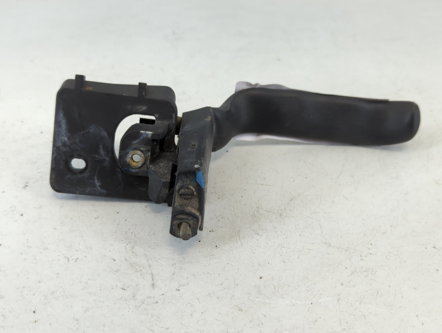 2003 Silverado 1500 Driver Front Left Door Handle Exterior Assembly - Oemusedautoparts1.com