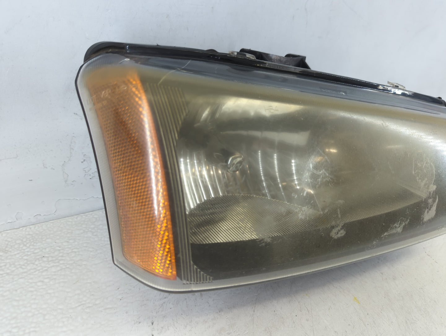 2005 Silverado 1500 Passenger Right Oem Head Light Headlight Lamp - Oemusedautoparts1.com