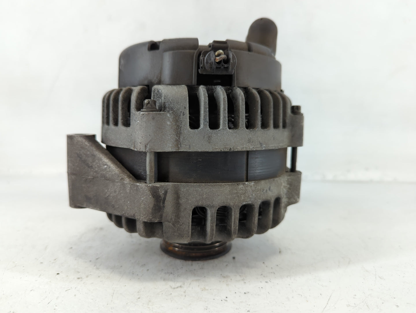 2005-2007 Chevrolet Silverado 1500 Alternator Replacement Generator Charging Assembly Engine OEM Fits Fits 2005 2006 2007 OE