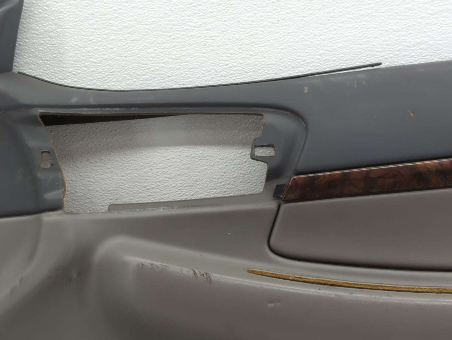 2005 Chevrolet Silverado 1500 Interior Door Panel76060 - Oemusedautoparts1.com