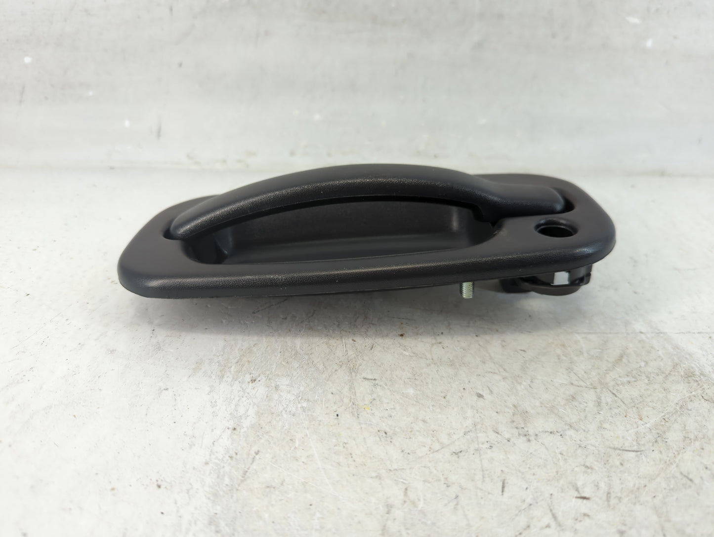 2005 Chevrolet Silverado 1500 Hood Latch Assembly - Oemusedautoparts1.com