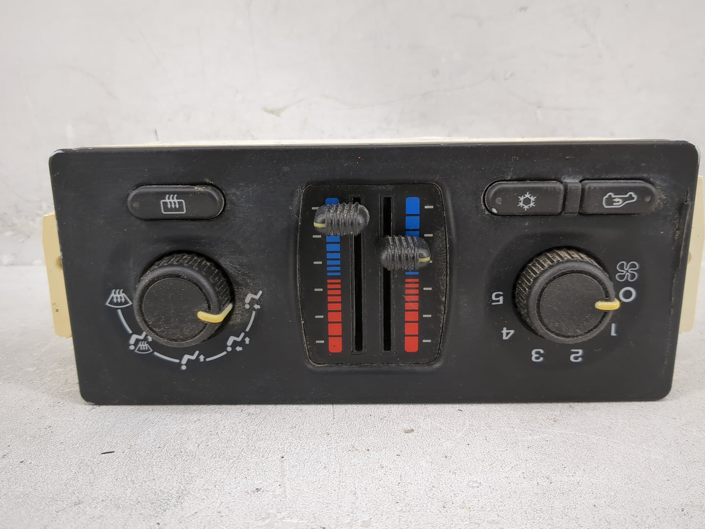 2005 Chevrolet Silverado 1500 Pickup Climate Control Module Temperature AC/Heater Replacement P/N:10370034 Fits Fits 2006 20