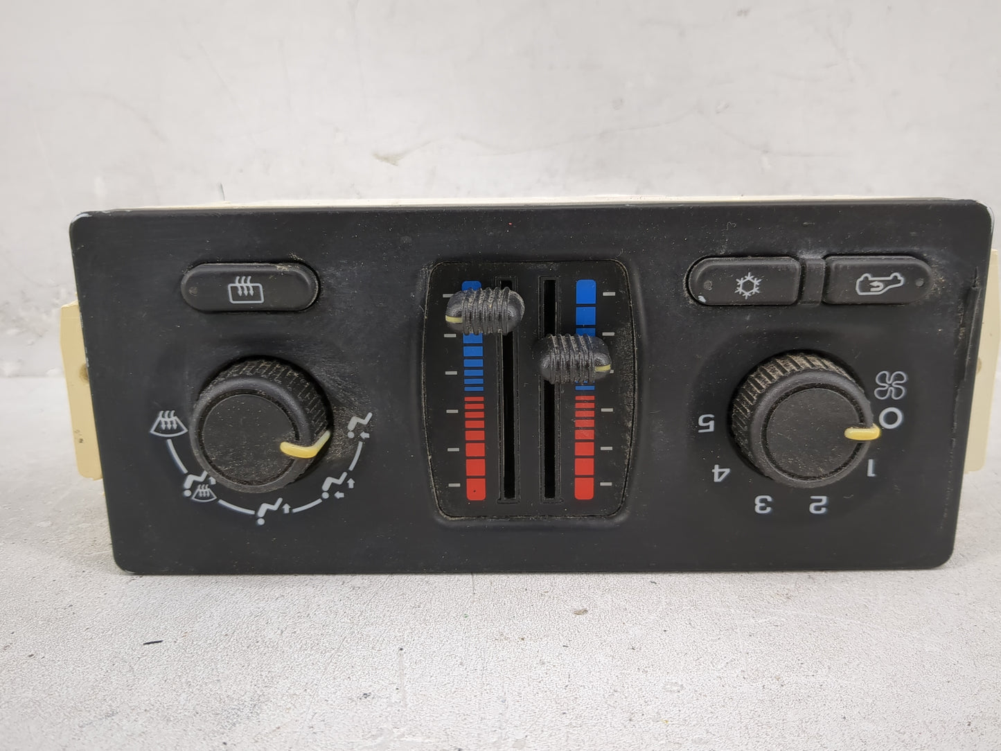 2005 Chevrolet Silverado 1500 Pickup Climate Control Module Temperature AC/Heater Replacement P/N:10370034 Fits Fits 2006 20