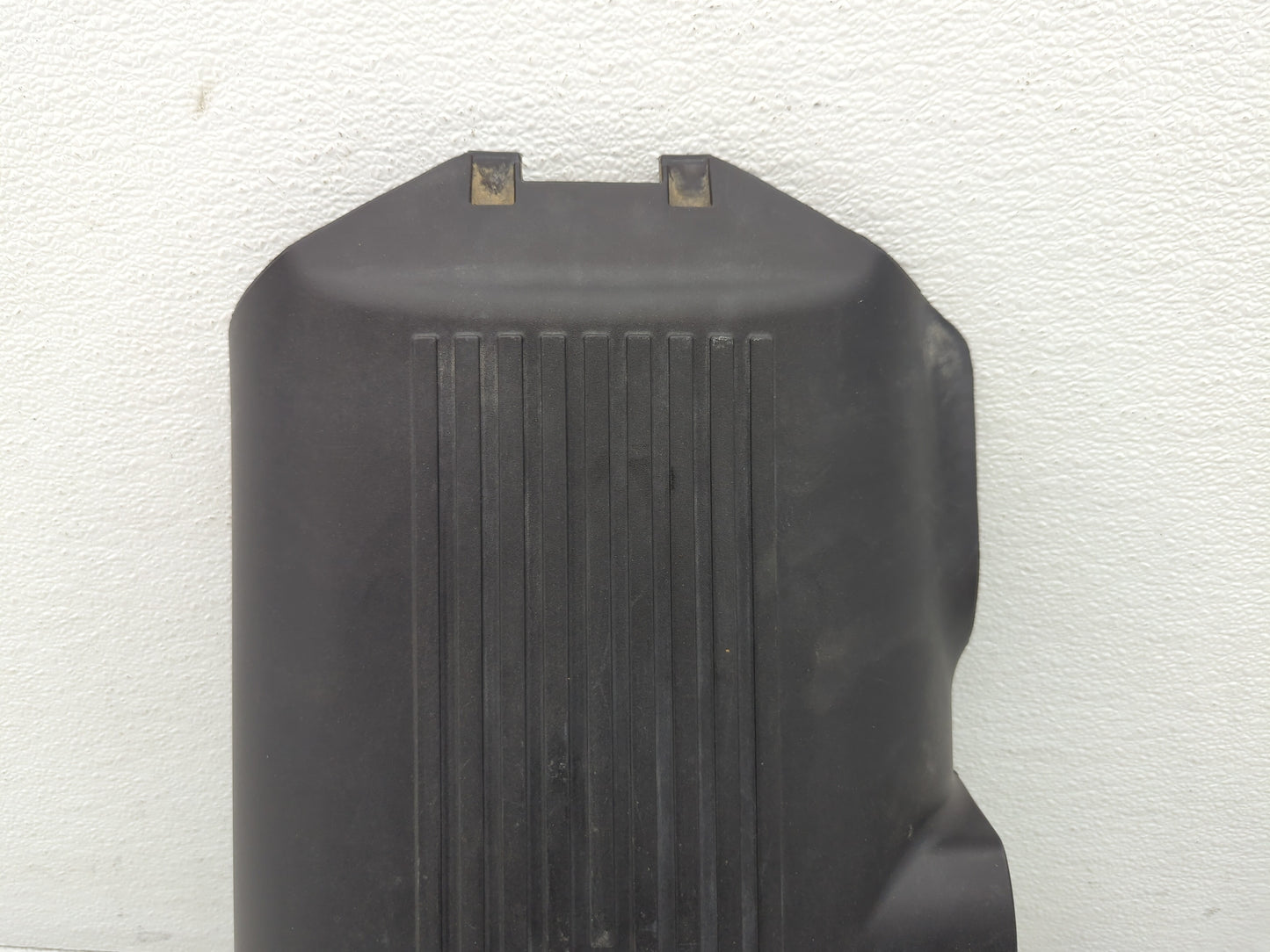 2005 Chevrolet Silverado 2500 Engine Cover - Oemusedautoparts1.com