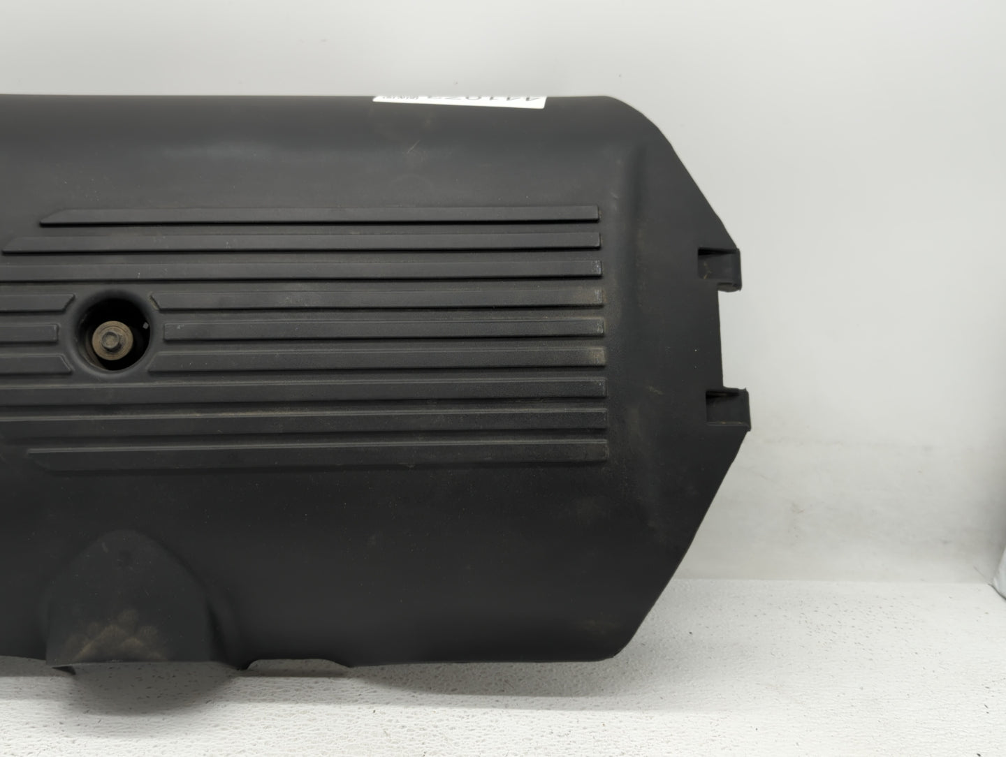 2005 Chevrolet Silverado 2500 Engine Cover - Oemusedautoparts1.com