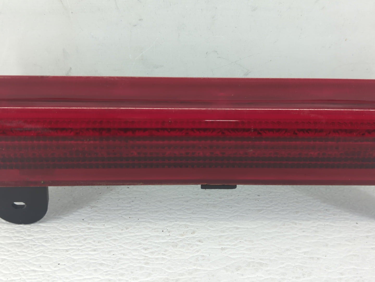 2005 Chevrolet Suburban Third Brake Light Tail Light Fits OEM Used Auto Parts - Oemusedautoparts1.com