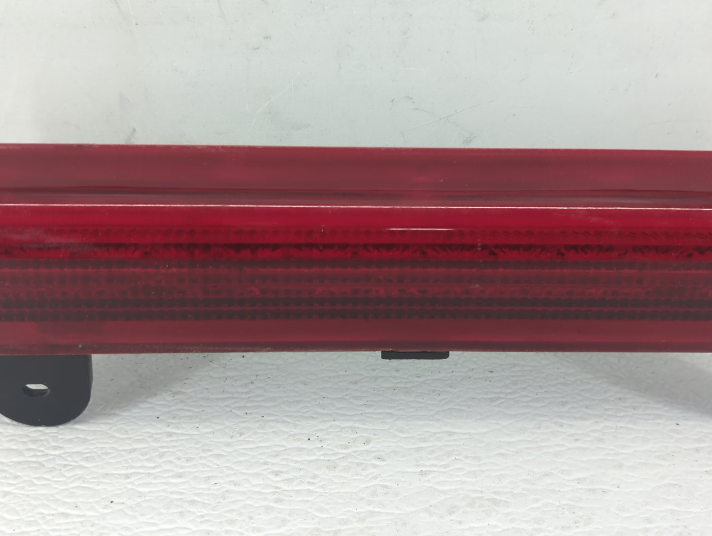 2005 Chevrolet Suburban Third Brake Light Tail Light Fits OEM Used Auto Parts - Oemusedautoparts1.com