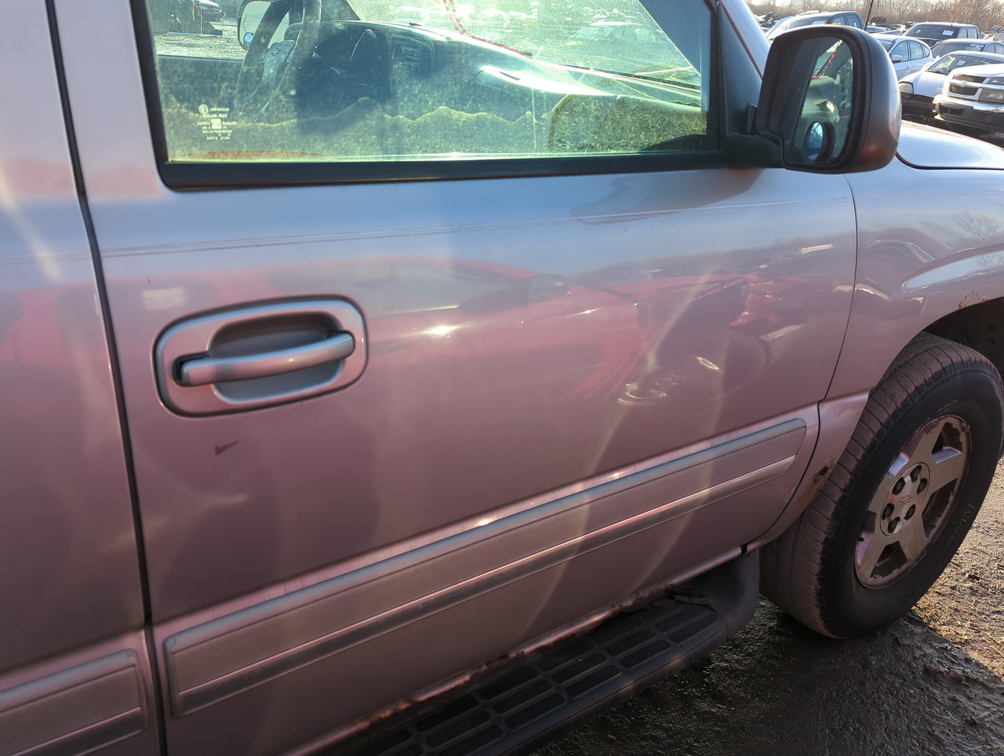 2000-2006 Chevrolet Suburban 1500 Passenger Front Door Oem 1267818 - Oemusedautoparts1.com