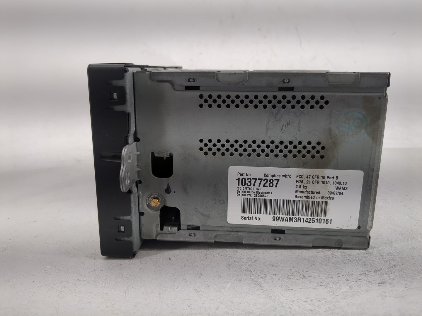 2005 Chevrolet Suburban 1500 Radio AM FM Cd Player Receiver Replacement P/N:10377287 Fits Fits 2004 2006 2007 2008 2009 OEM 