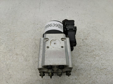 2004-2006 Chevrolet Suburban 1500 ABS Pump Control Module Replacement P/N:13642512M Fits Fits 2004 2005 2006 OEM Used Auto Parts