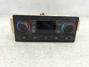 2005-2006 Chevrolet Suburban 1500 Climate Control Module Temperature AC/Heater Replacement Fits Fits 2005 2006 2007 OEM Used
