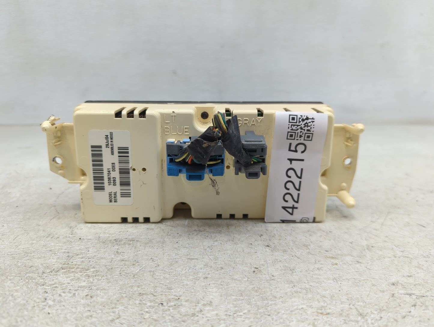 2005-2006 Chevrolet Suburban 1500 Climate Control Module Temperature AC/Heater Replacement Fits Fits 2005 2006 2007 OEM Used