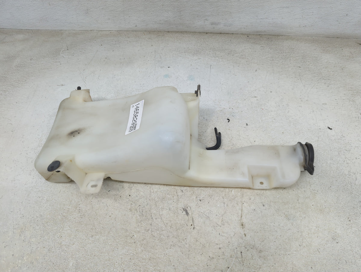 2000 Suburban 1500 Windshield Washer Fluid Reservoir Bottle Oem - Oemusedautoparts1.com