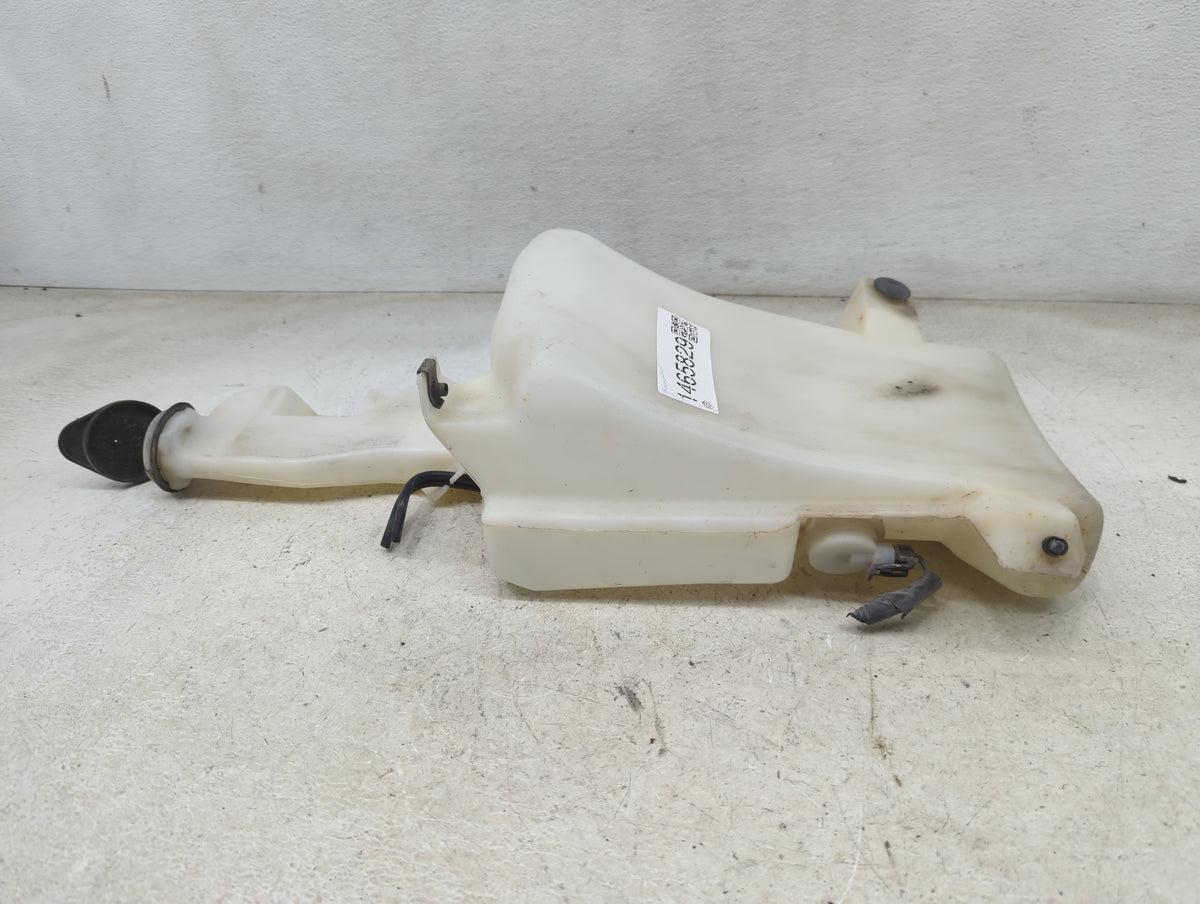 2000 Suburban 1500 Windshield Washer Fluid Reservoir Bottle Oem - Oemusedautoparts1.com