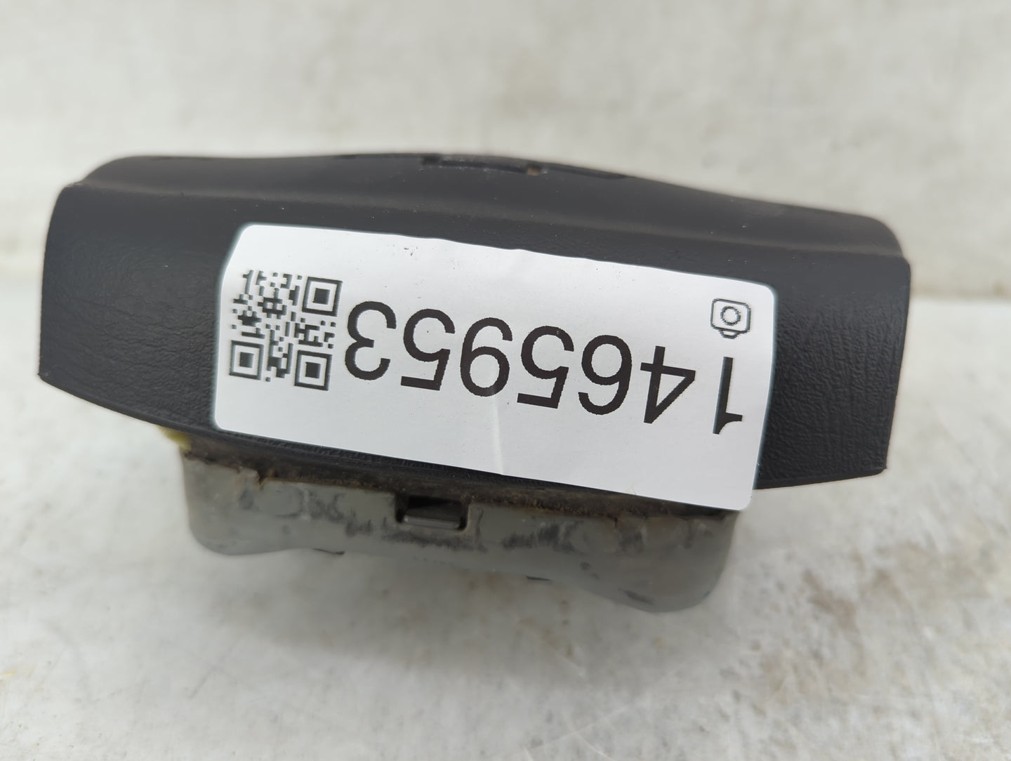 2003 Chevrolet Suburban 1500 Air Bag Driver Left Steering Wheel Mounted 1465953 - Oemusedautoparts1.com