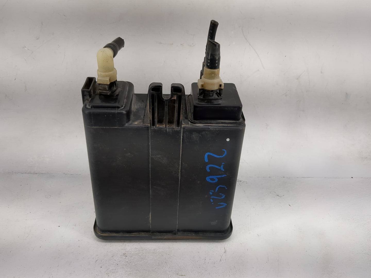 2005 Chevrolet Suburban 1500 Fuel Vapor Charcoal Canister - Oemusedautoparts1.com