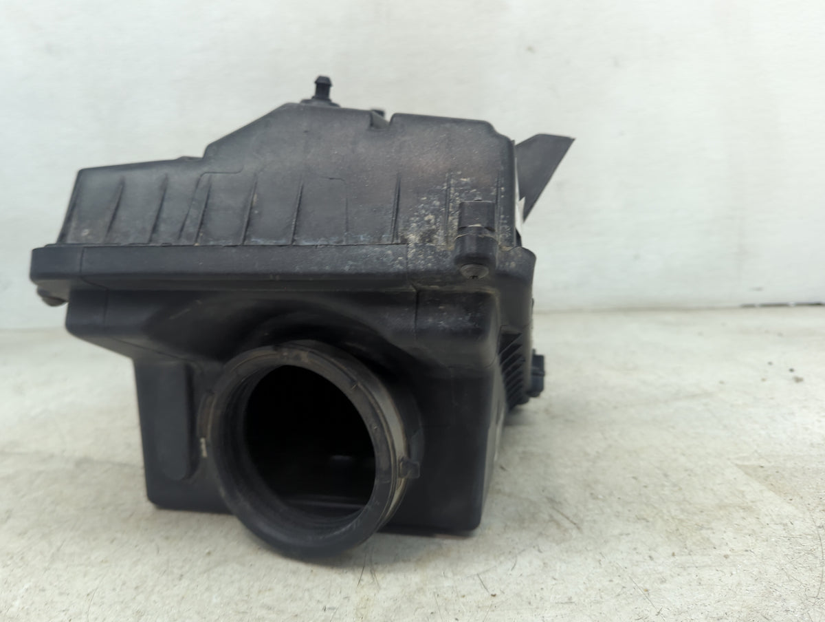 2003-2006 Chevrolet Suburban 1500 Air Cleaner Intake-duct Hose Tube 1481216 - Oemusedautoparts1.com