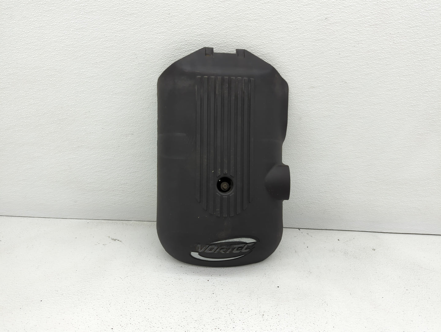 2005 Chevrolet Suburban 1500 Engine Cover - Oemusedautoparts1.com