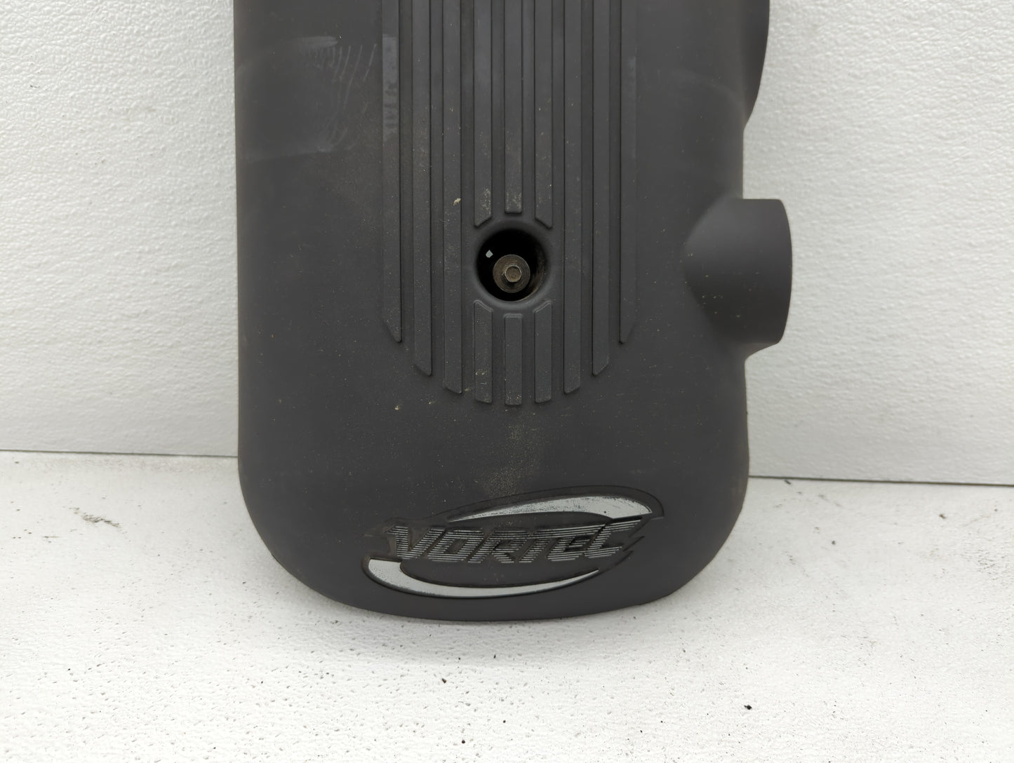 2005 Chevrolet Suburban 1500 Engine Cover - Oemusedautoparts1.com