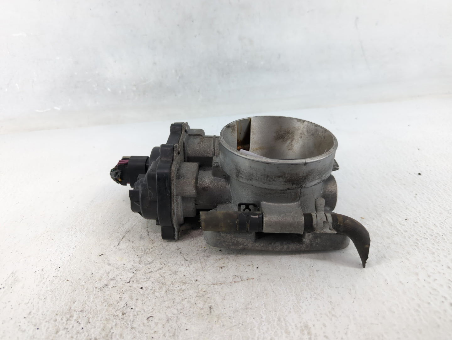 2003-2006 Chevrolet Suburban 1500 Throttle Body P/N:RME75-4 1257080 Fits Fits 2003 2004 2005 2006 2007 OEM Used Auto Parts -