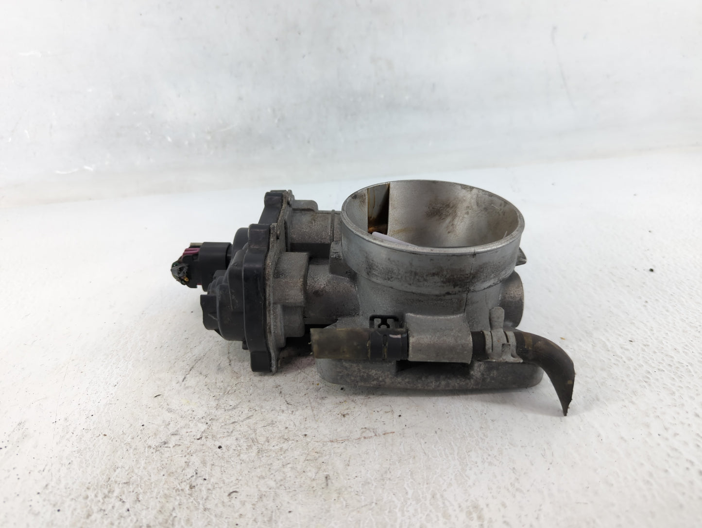 2003-2006 Chevrolet Suburban 1500 Throttle Body P/N:RME75-4 1257080 Fits Fits 2003 2004 2005 2006 2007 OEM Used Auto Parts -