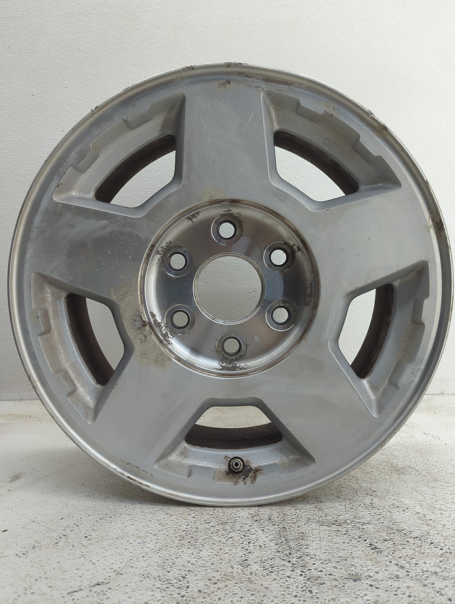 2004-2006 Chevrolet Tahoe Oem Wheel Rim - Oemusedautoparts1.com