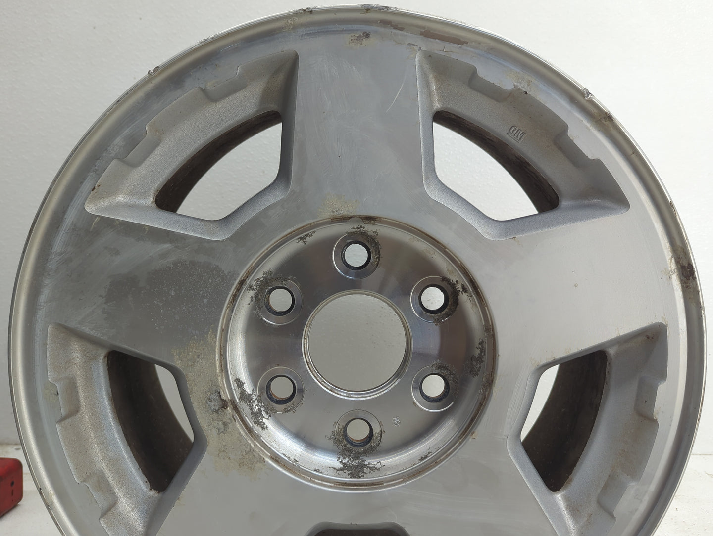 2004-2006 Chevrolet Tahoe Oem Wheel Rim - Oemusedautoparts1.com