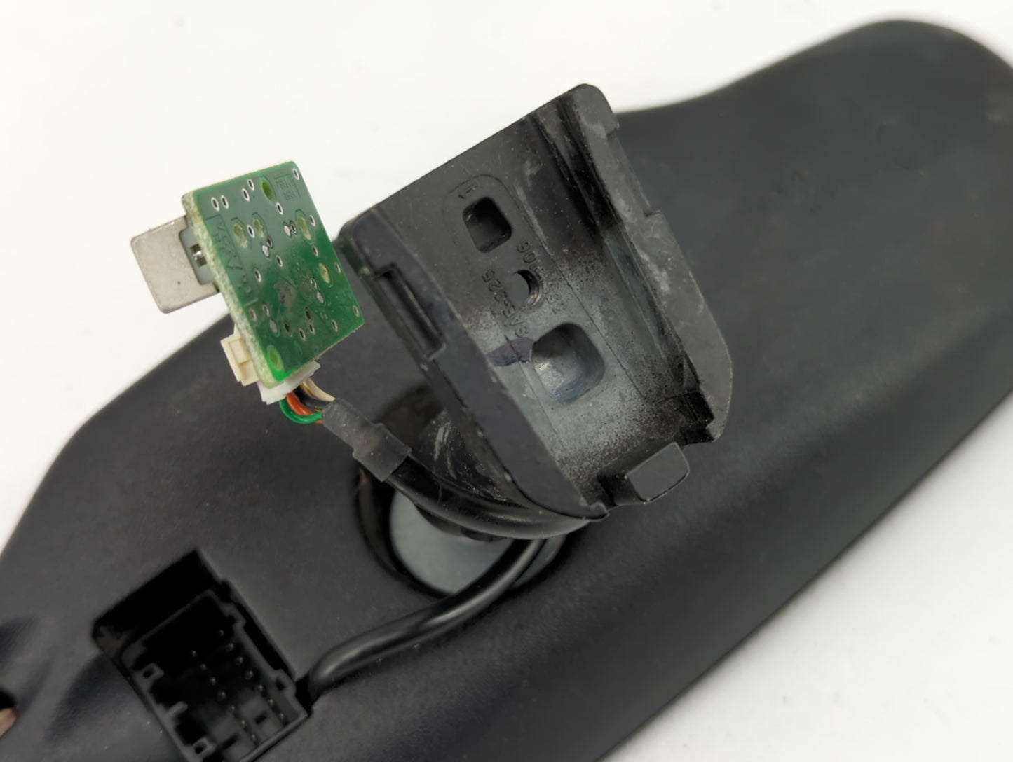 2005 Chevrolet Tahoe Interior Rear View Mirror Replacement OEM Fits OEM Used Auto Parts - Oemusedautoparts1.com