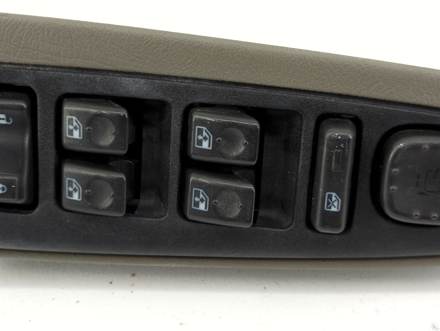 2003-2006 Chevrolet Tahoe Master Power Window Switch Replacement Driver Side Left Fits Fits 2003 2004 2005 2006 OEM Used Aut