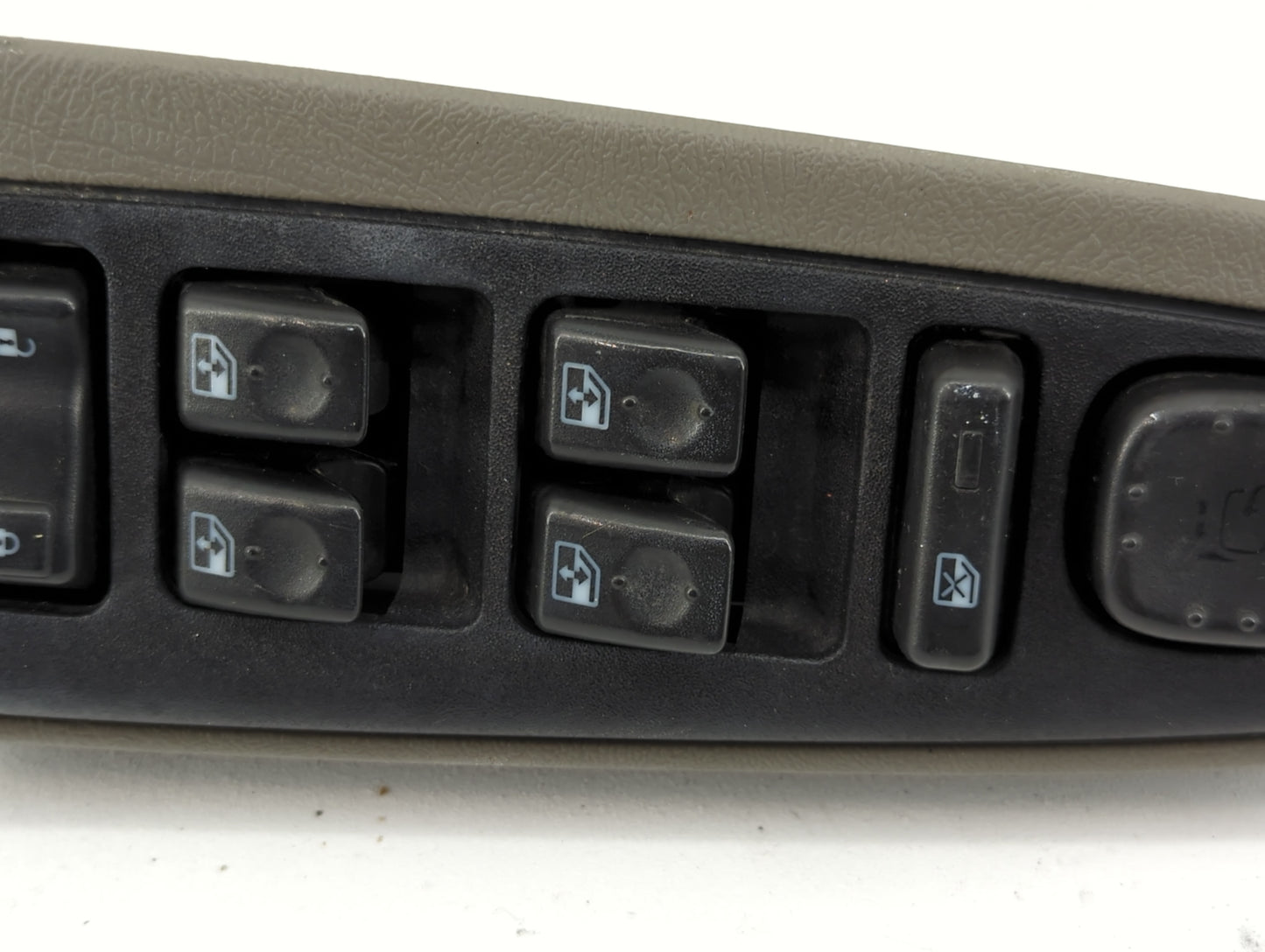 2003-2006 Chevrolet Tahoe Master Power Window Switch Replacement Driver Side Left Fits Fits 2003 2004 2005 2006 OEM Used Aut