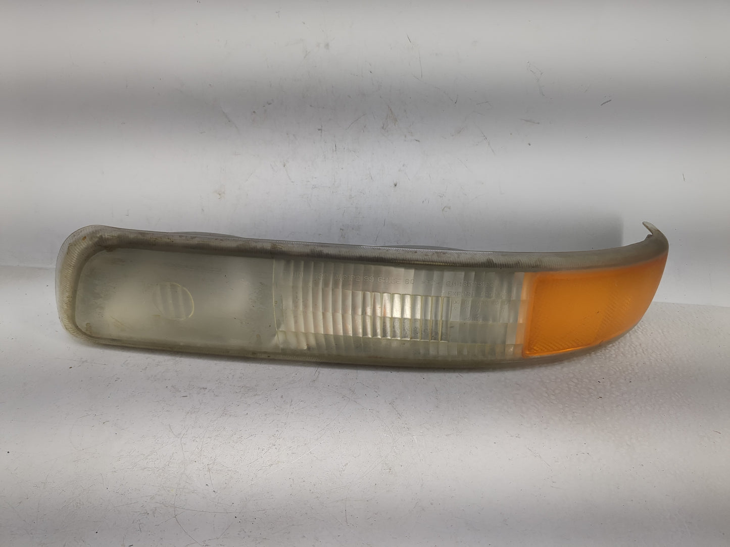 2000-2006 Chevrolet Tahoe Driver Left Oem Front Light Lamp - Oemusedautoparts1.com