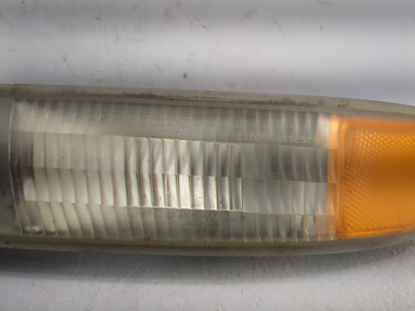 2000-2006 Chevrolet Tahoe Driver Left Oem Front Light Lamp - Oemusedautoparts1.com