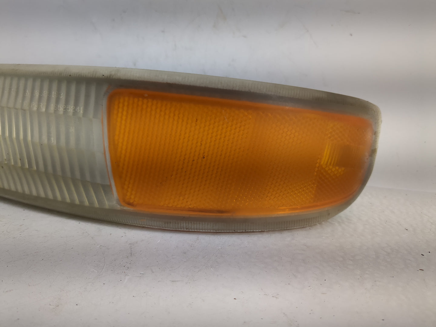 2000-2006 Chevrolet Tahoe Driver Left Oem Front Light Lamp - Oemusedautoparts1.com