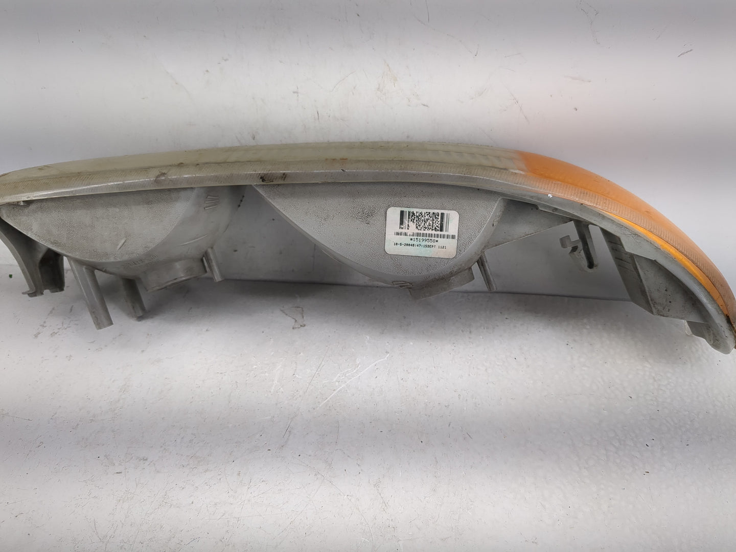 2000-2006 Chevrolet Tahoe Driver Left Oem Front Light Lamp - Oemusedautoparts1.com