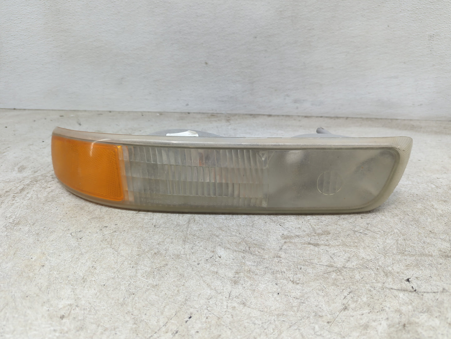 2005 Chevrolet Tahoe Driver Left Oem Head Light Headlight Lamp - Oemusedautoparts1.com