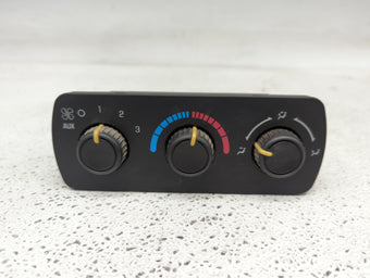 compare product 2003-2006 Chevrolet Tahoe Climate Control Module Temperature AC/Heater Replacement P/N:15112019 Fits Fits 2003 2004 2005 2006 OEM Used Auto Parts
